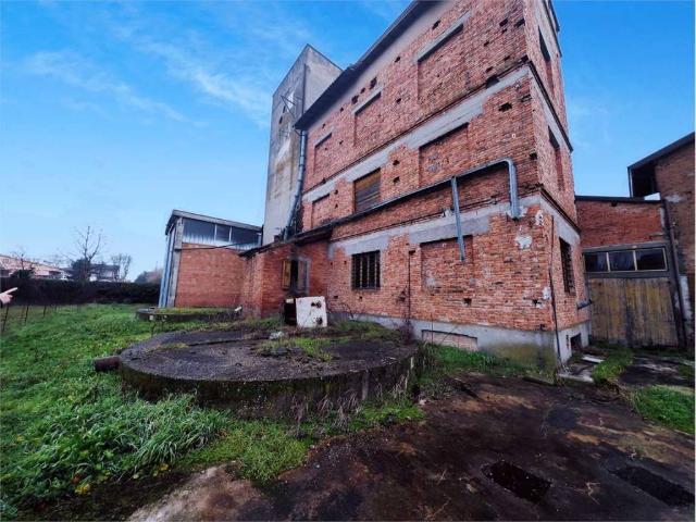 Rustico in vendita a Bassa Reggiana, Re
