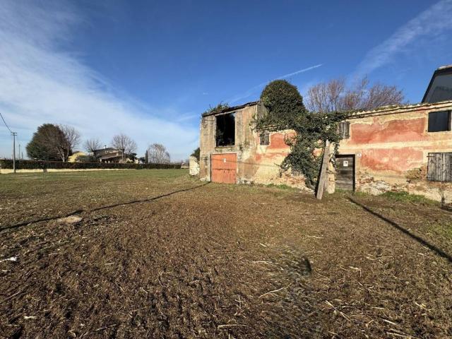 Rustico in vendita a Noventa Vicentina, Veneto