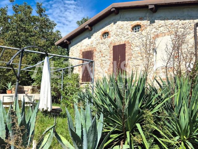 Rustico in vendita a Nuvolera, Lombardia