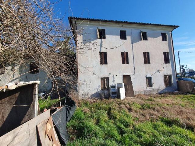 Rustico in vendita a Oderzo, Veneto