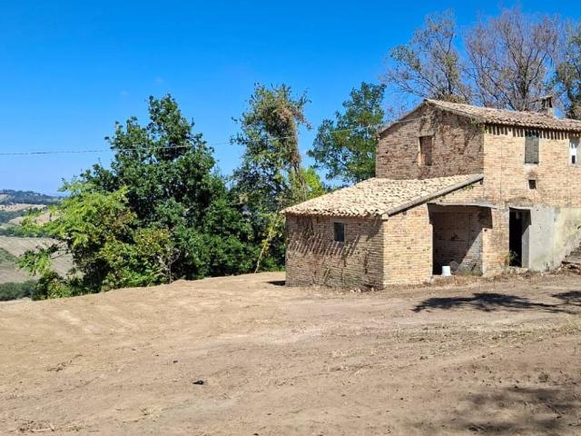 Rustico in vendita a Marche, Ancona