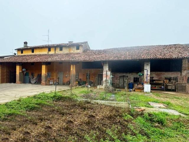 Rustico in vendita a Offanengo, Lombardia