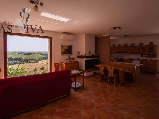 Rustico in vendita a Borgo Miriam, Offida