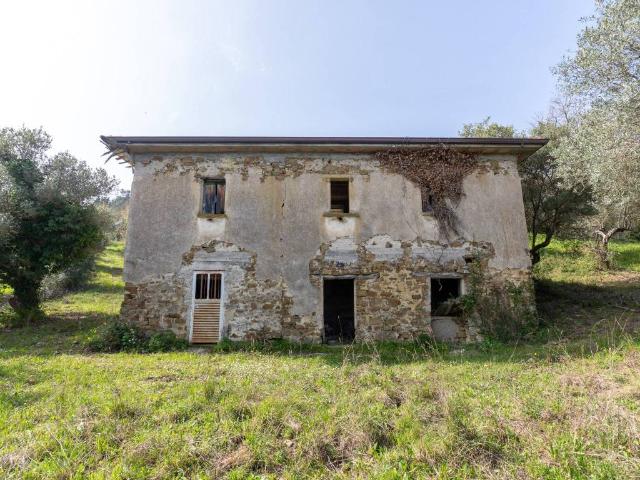 Rustico in vendita a Ogliastro Cilento, Campania