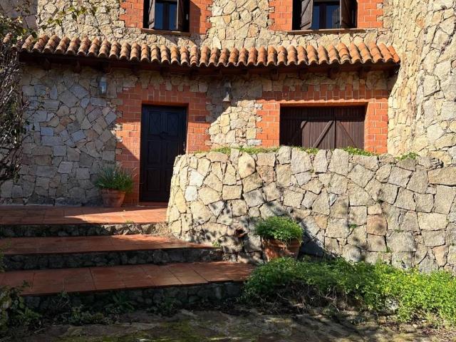 Villa Indipendente in vendita a Santa Lucia, San Pantaleo