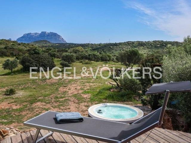 Villa Indipendente in vendita a San Pantaleo, Sardigna/Sardegna