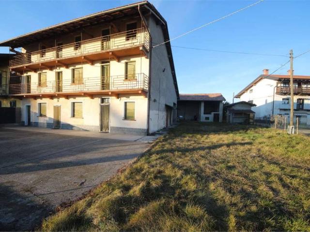Rustico in vendita a Le Fornaci, Piemonte