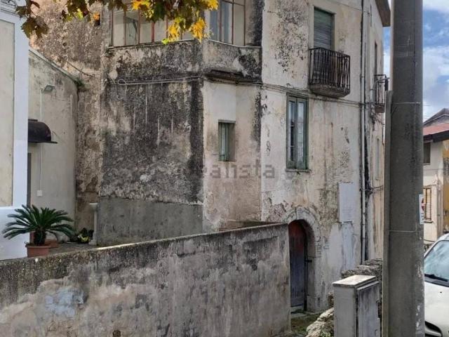 Rustico in vendita a Olevano sul Tusciano, Salitto