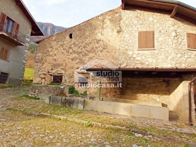 Rustico in vendita a Oltressenda Alta, Lombardia