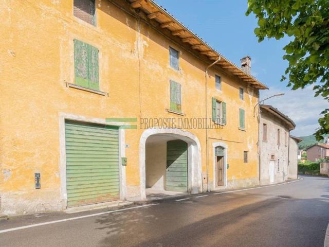 Rustico in vendita a Comunità montana del Sebino bresciano, Ome