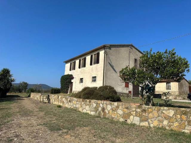 Rustico in vendita a Orbetello, Toscana