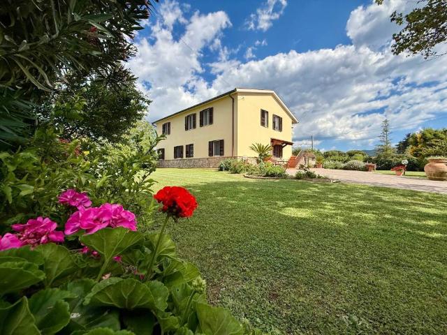 Rustico in vendita a Orbetello, Toscana