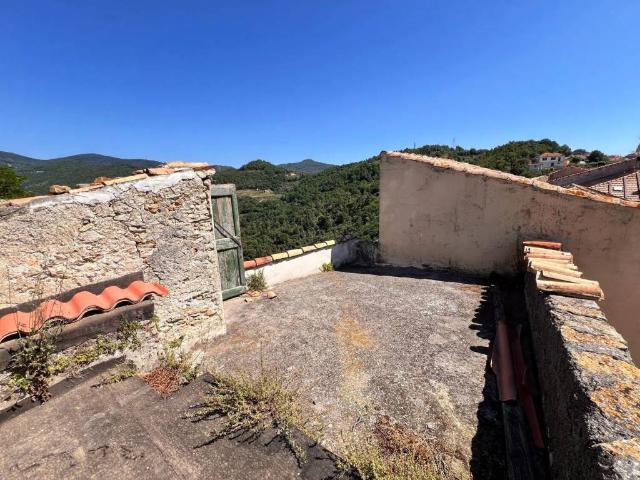 Rustico in vendita a Orco Feglino, Liguria