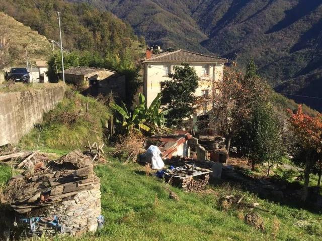 Rustico in vendita a Isolona, Liguria