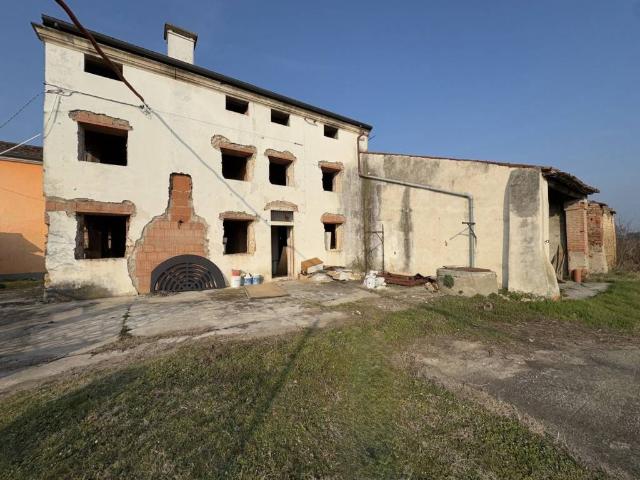 Rustico in vendita a Orgiano, Veneto