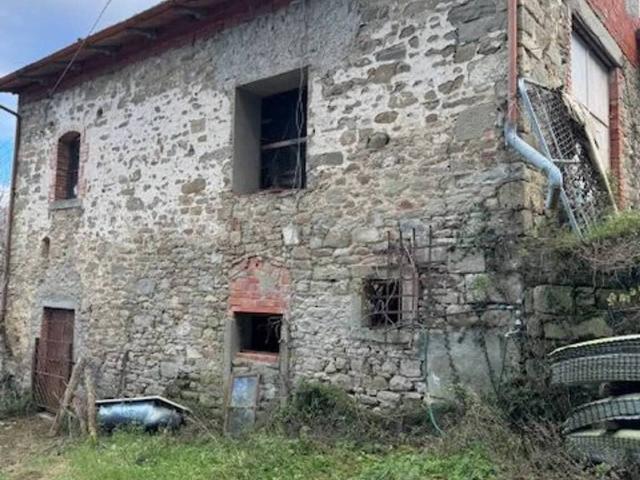 Rustico in vendita a Ortignano, Toscana