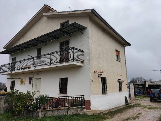 Rustico in vendita a Orsogna, Abruzzo