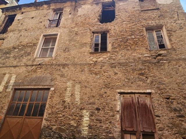 Rustico in vendita a Ortovero, Liguria