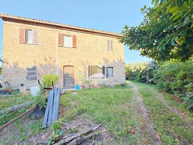 Rustico in vendita a Orvieto, Umbria