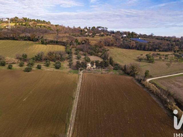 Villa Indipendente in vendita a Santo Stefano, Marche