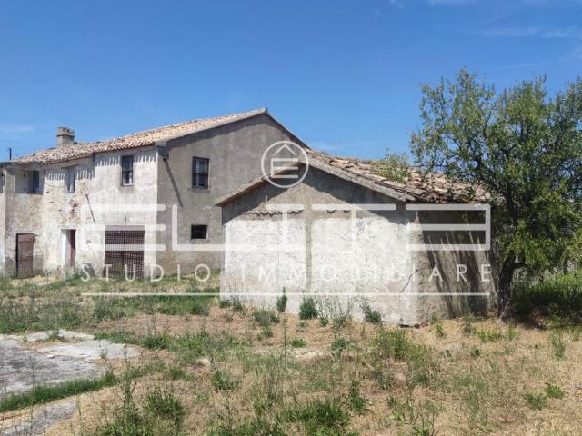 Rustico in vendita a Marche, Ancona