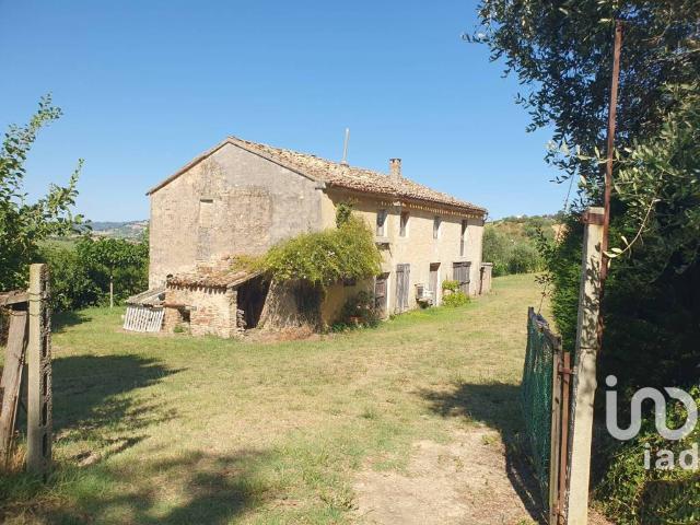 Rustico in vendita a Borgo San Giacomo, Marche