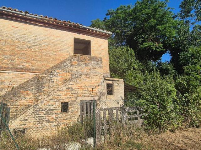Rustico in vendita a Marche, Ancona