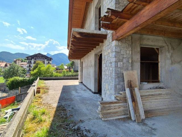 Rustico in vendita a Comunità montana della valle Camonica, Ossimo Inferiore