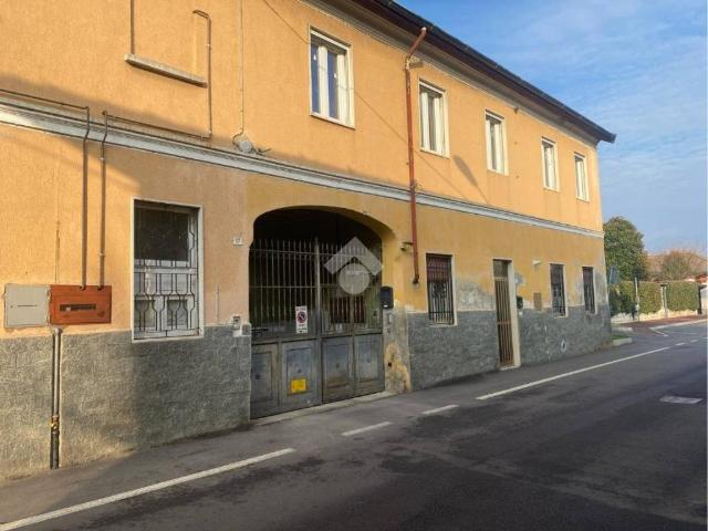 Rustico in vendita a Ossona, Lombardia