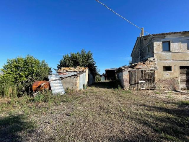 Rustico in vendita a Candi, Ostra