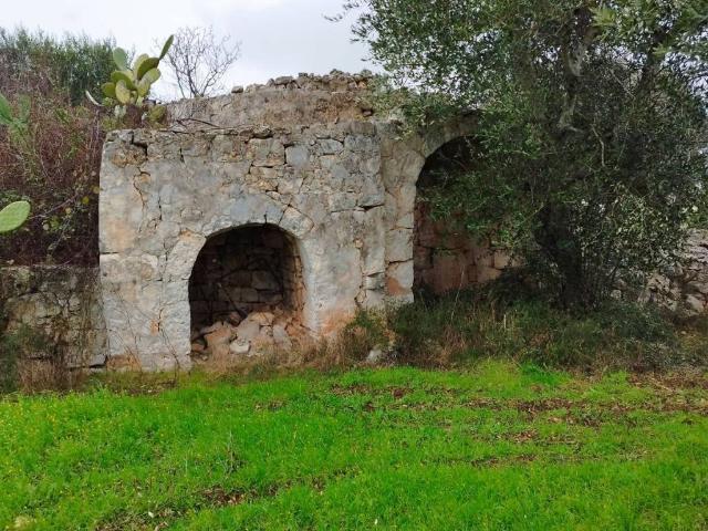 Rustico in vendita a Contrada Badessa, Ostuni