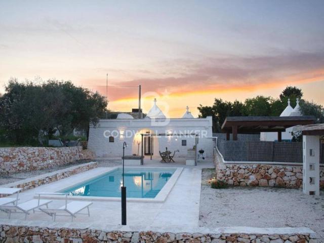 Rustico in vendita a Contrada Badessa, Ostuni