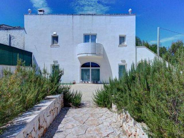 Rustico in vendita a Contrada Badessa, Ostuni