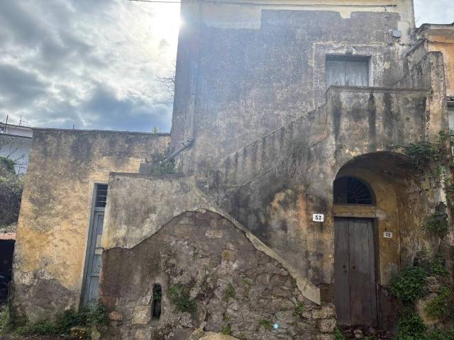 Rustico in vendita a Ottaviano, Campania