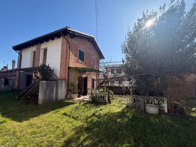 Rustico in vendita a Piemonte, Alessandria