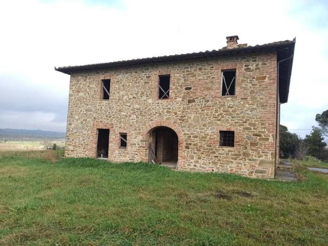Rustico in vendita a Paciano, Umbria