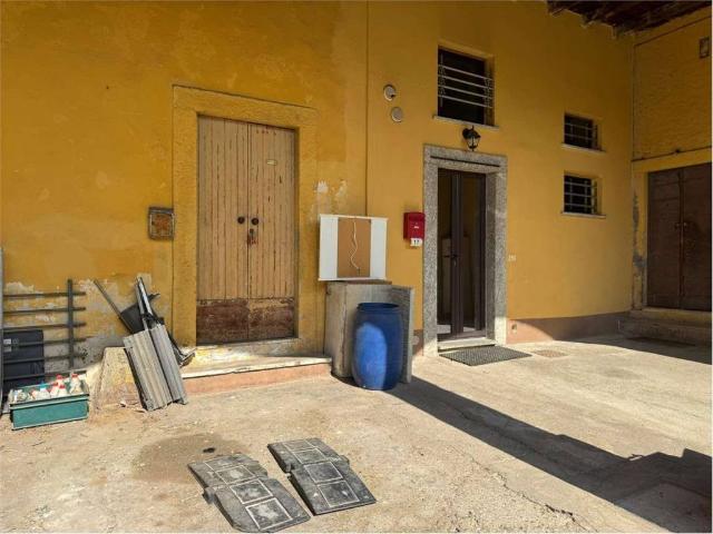 Rustico in vendita a Paderno D'adda, Lombardia