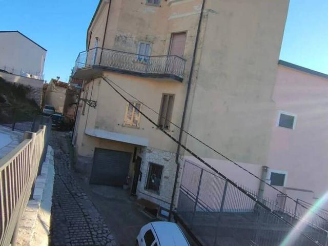 Rustico in vendita a Padula, Campania