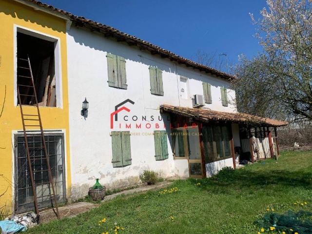 Rustico in vendita a Paese, Veneto