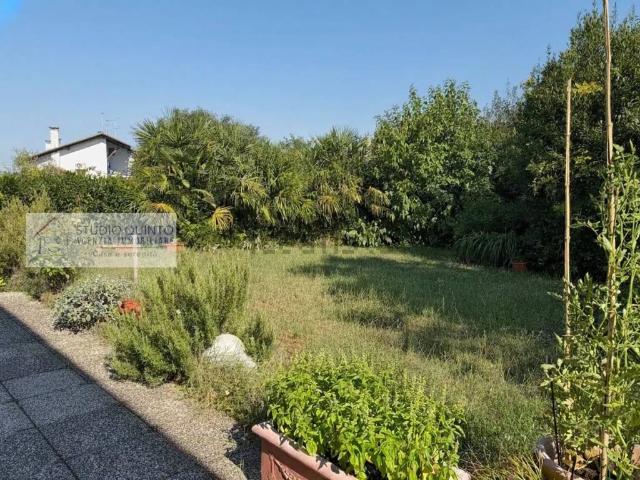 Rustico in vendita a Paese, Treviso