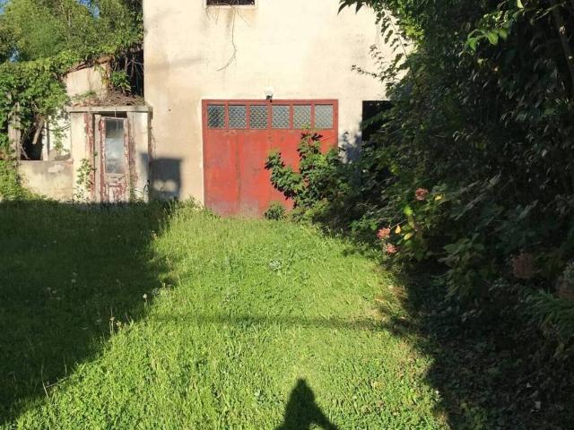 Rustico in vendita a Pagnacco, Friuli-Venezia Giulia