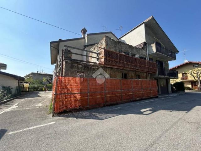 Rustico in vendita a Paladina, Lombardia