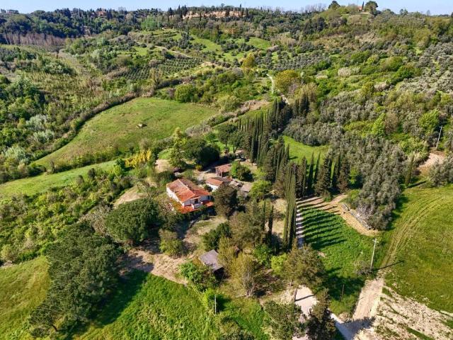 Rustico in vendita a Legoli, Toscana