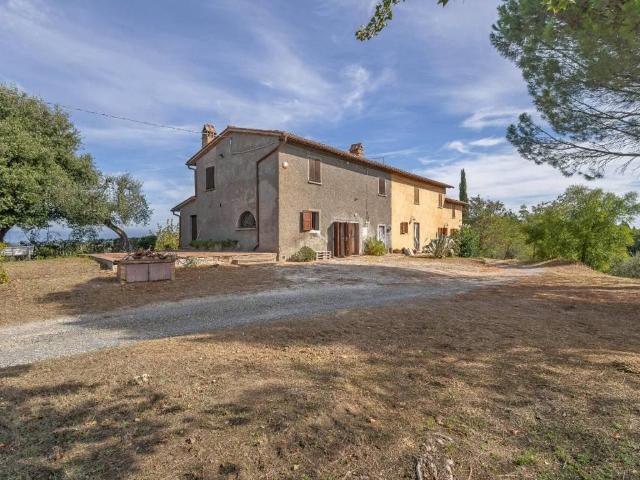 Rustico in vendita a Legoli, Toscana