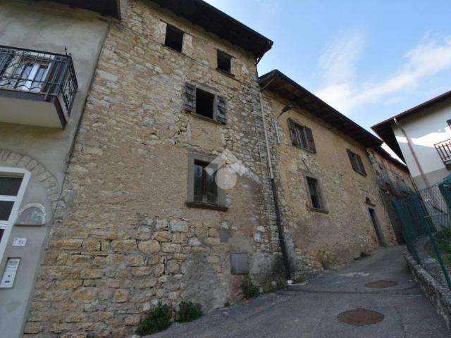 Rustico in vendita a Borghetto, Palazzago