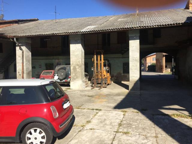 Rustico in vendita a Palazzo Pignano, Lombardia