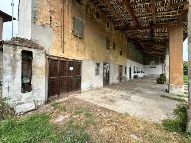 Rustico in vendita a Palazzo Pignano, Lombardia