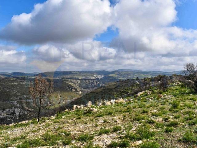 Rustico in vendita a Palazzolo Acreide, Sicilia
