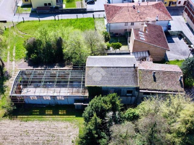 Rustico in vendita a Baredo, Palazzolo dello Stella / Palaçûl