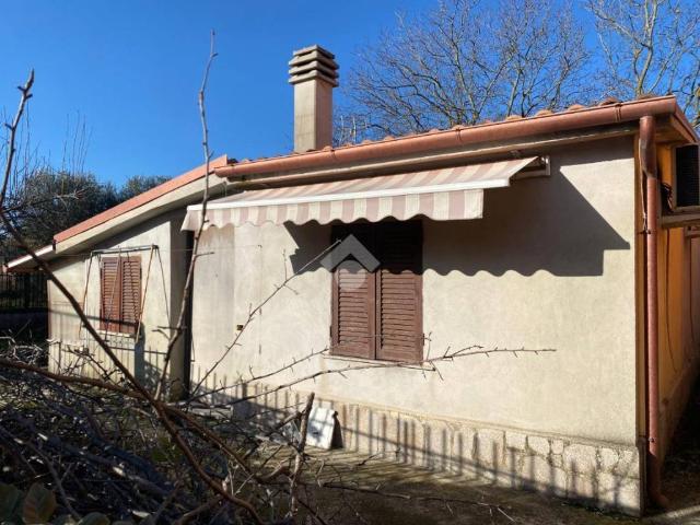 Rustico in vendita a Casale Lungo, Roma Capitale